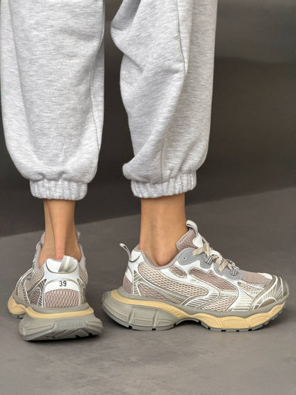 Кросівки на масивній підошві, сірий