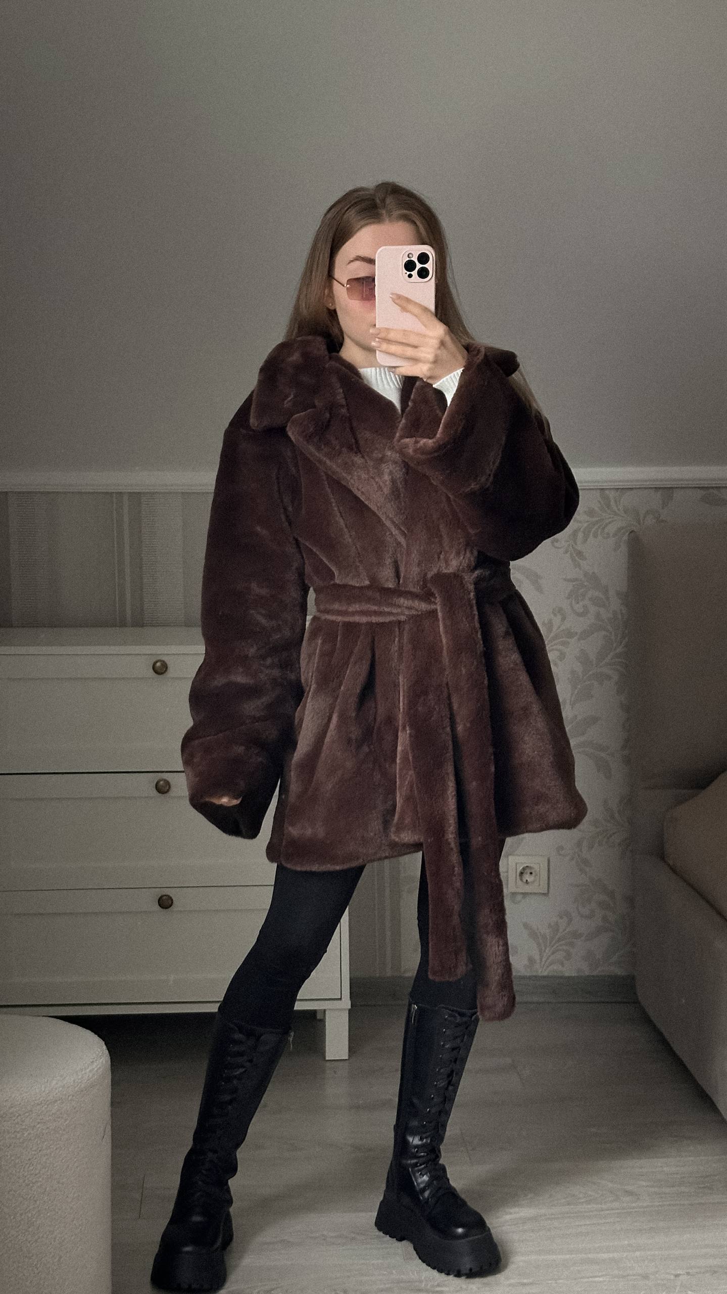 Шуба довга, коричнева