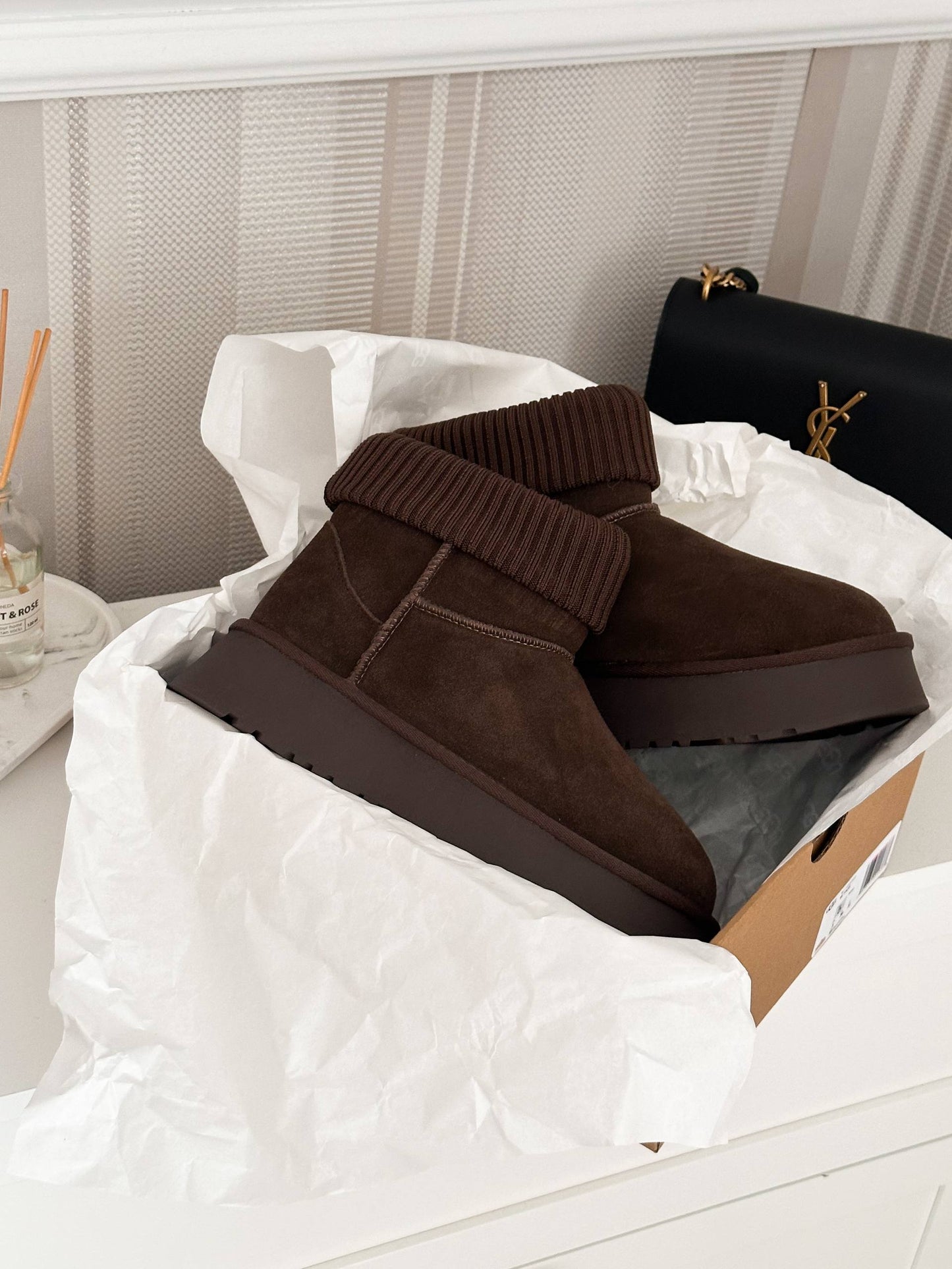 Шоколадні угги