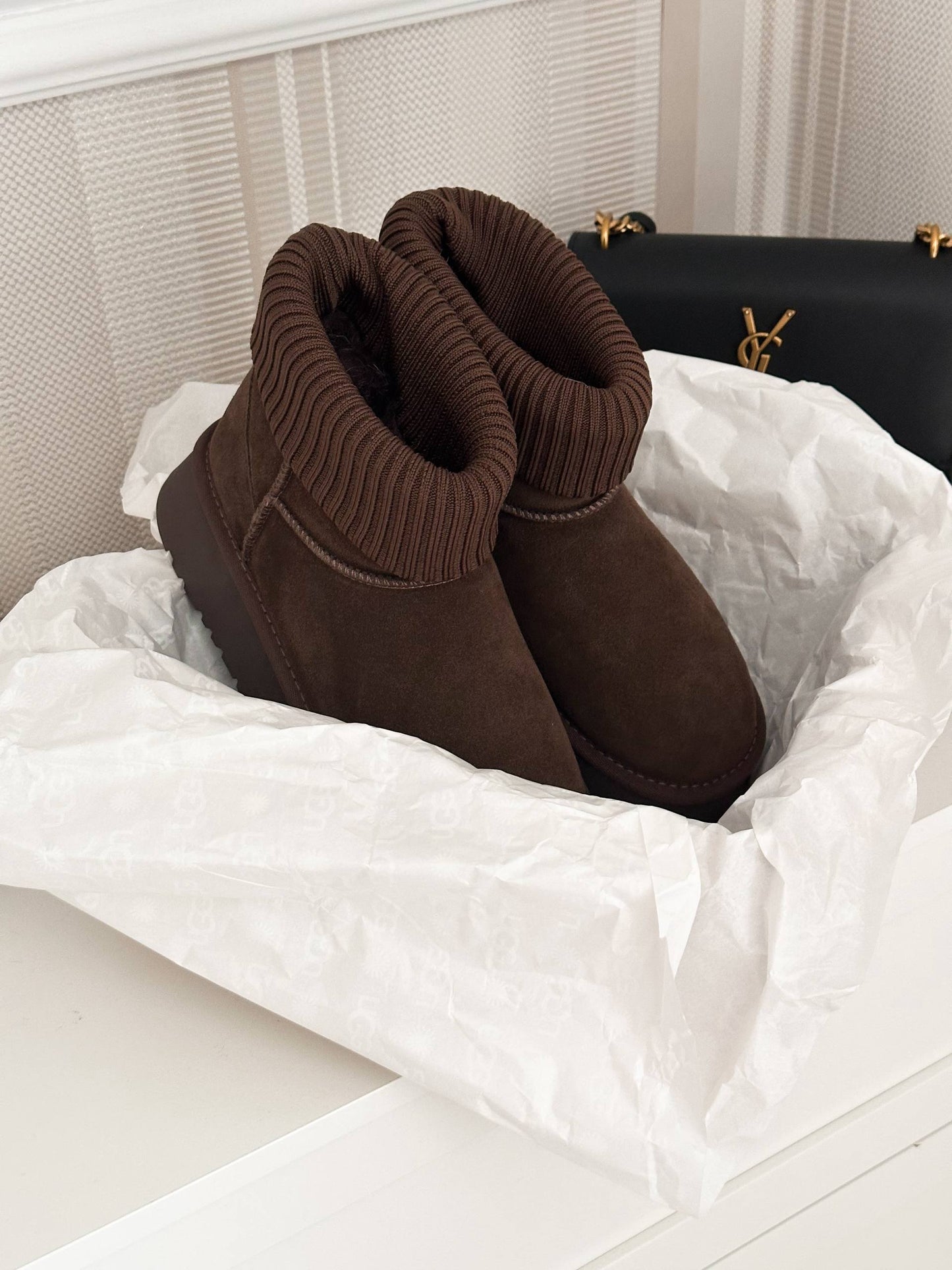 Шоколадні угги