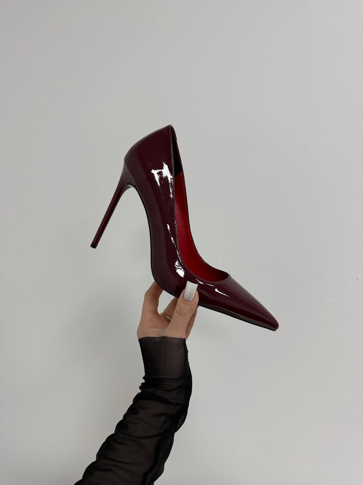 Туфлі на червоній підошві ™️ LizMar, бордовий