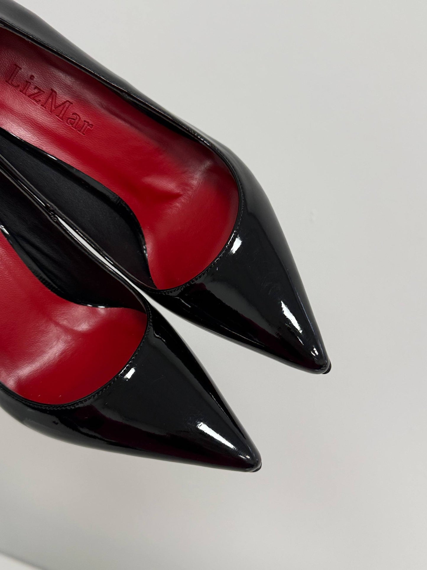 Туфлі на червоній підошві ™️ LizMar, чорний