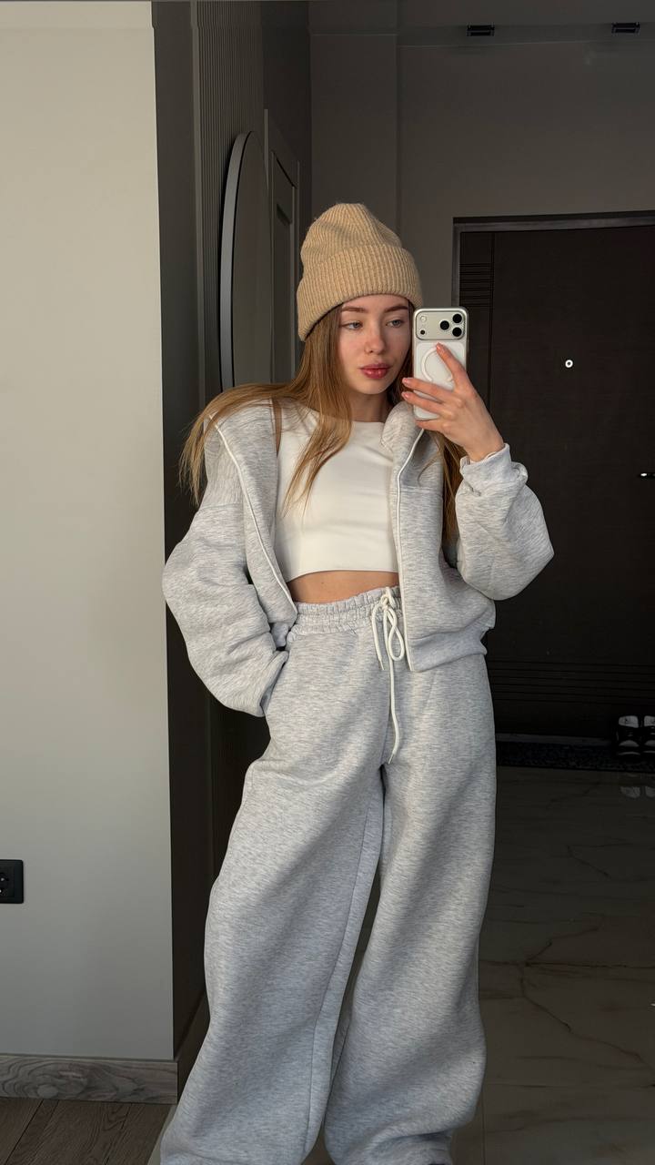 Дуже теплий спортивний костюм преміальної якості