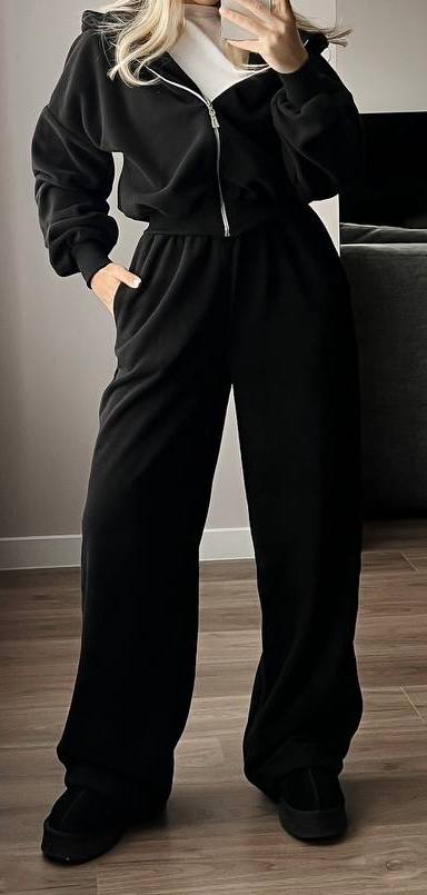 Костюм з мʼякого флісу