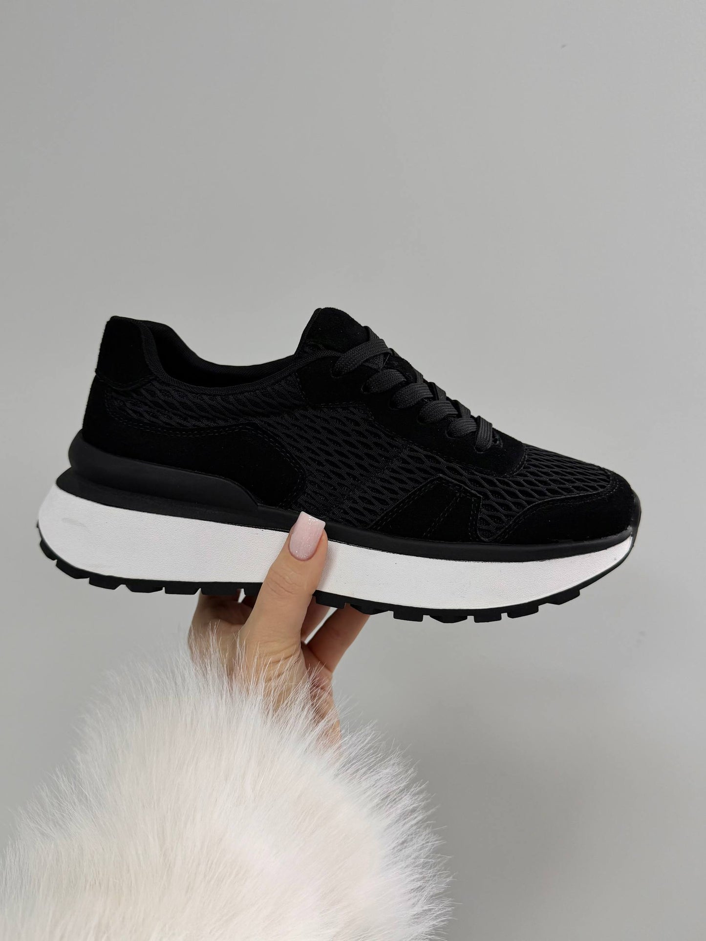 Стильні кросівки, чорний