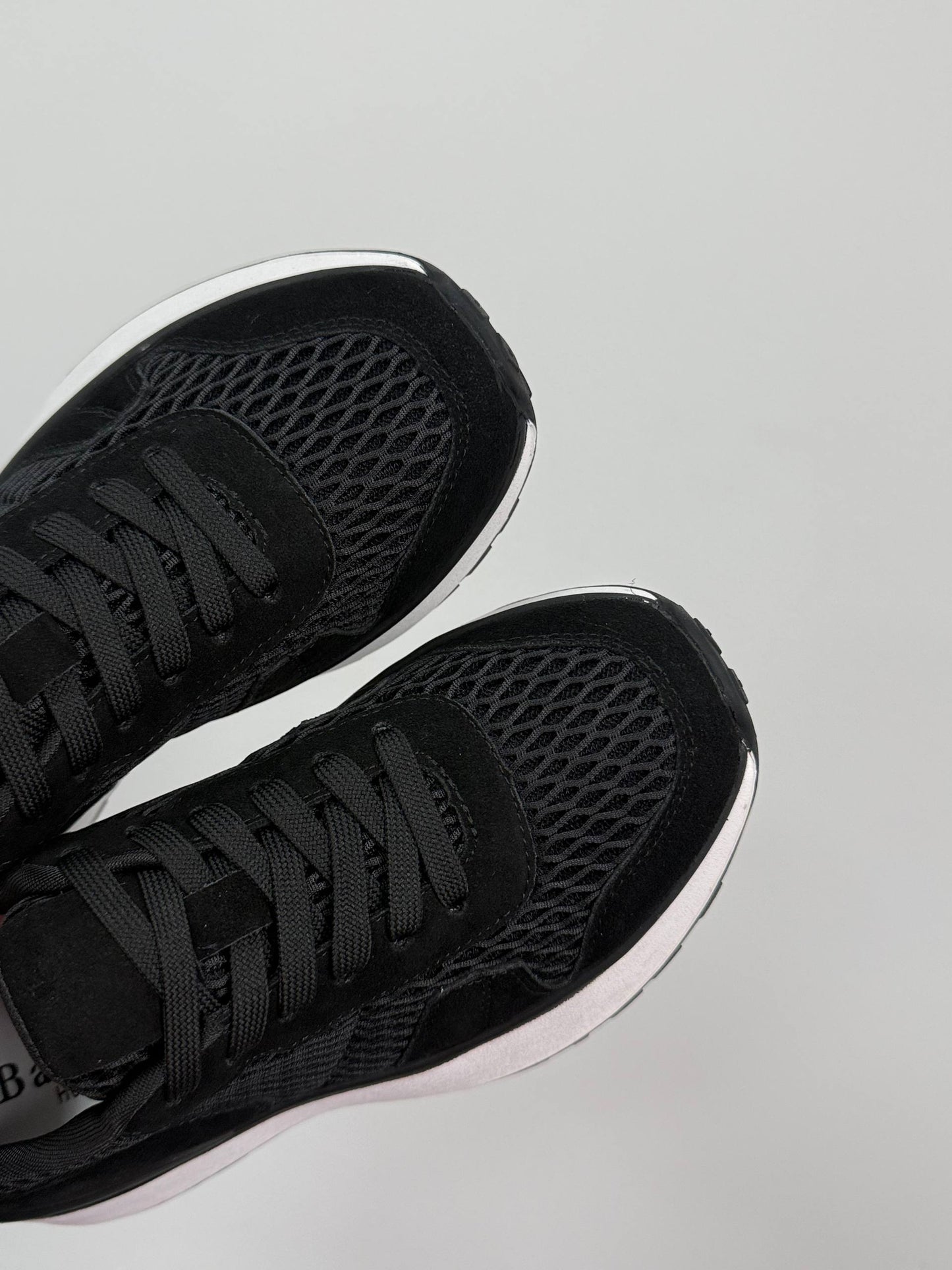 Стильні кросівки, чорний