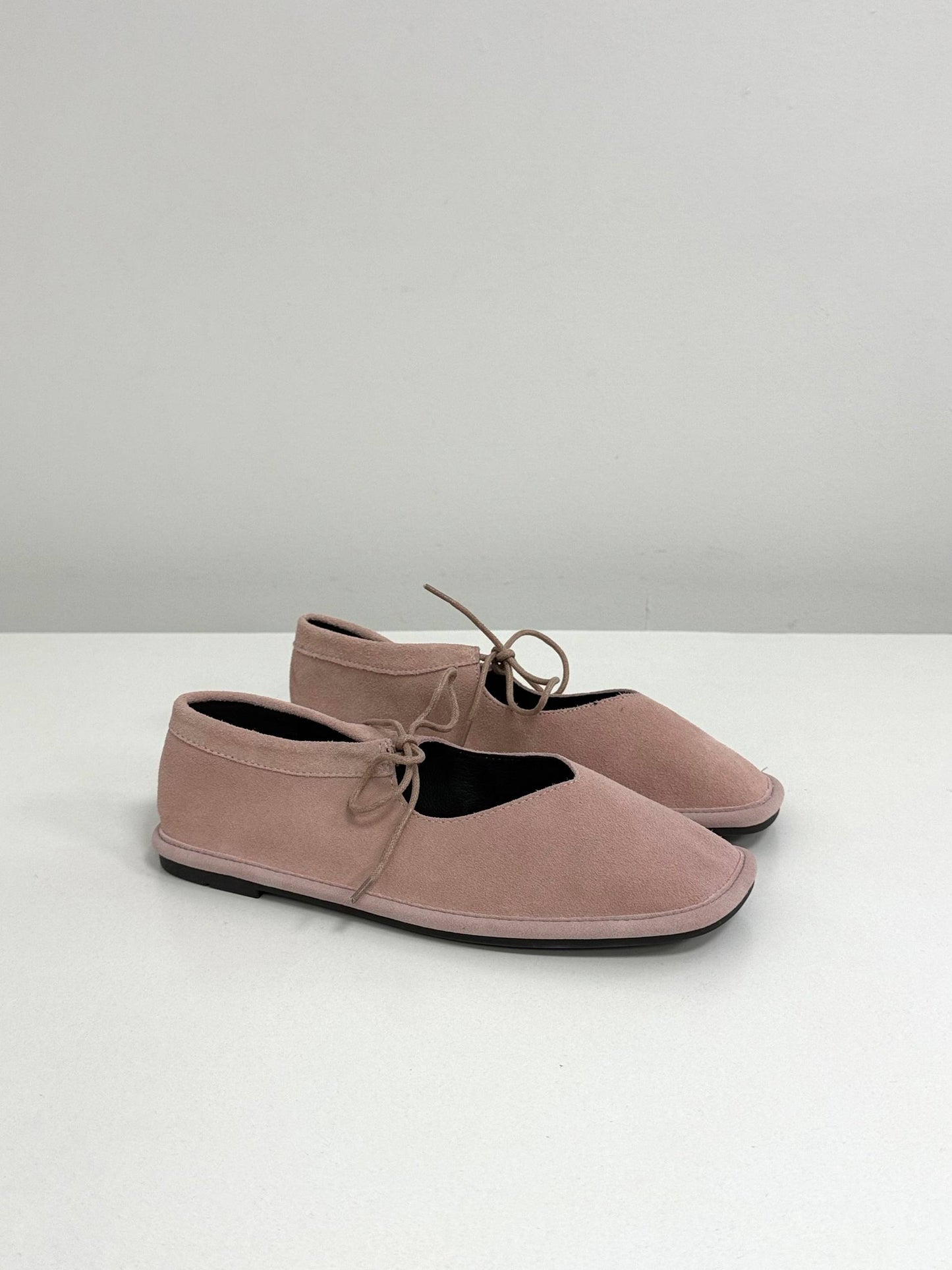 Балетки на зав'язках з анатомічно-розширеним носиком, пастельно-рожевий