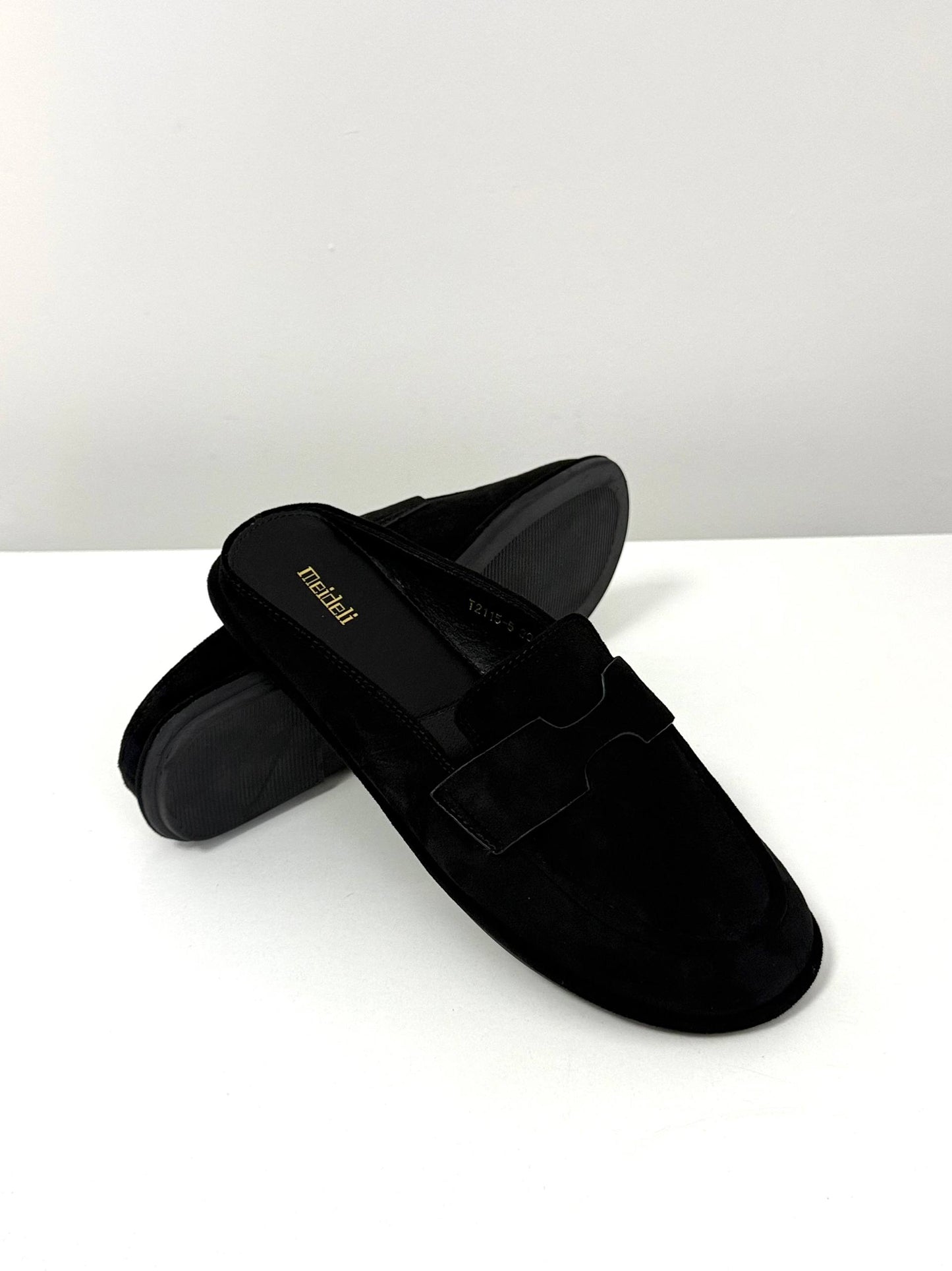 Сабо з анатомічним носиком, чорний